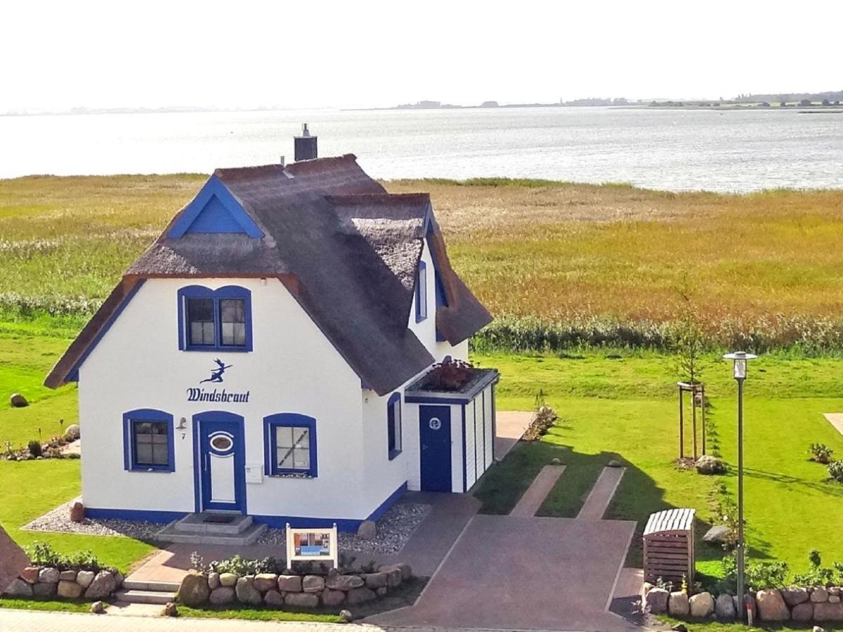 Villa Reetdachhaus Windsbraut Breege Exterior foto